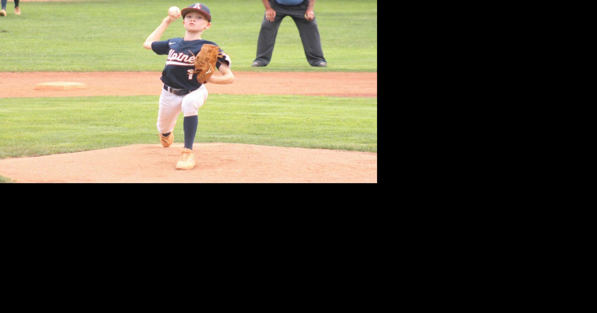 Alpine baseball Keegan Wolf