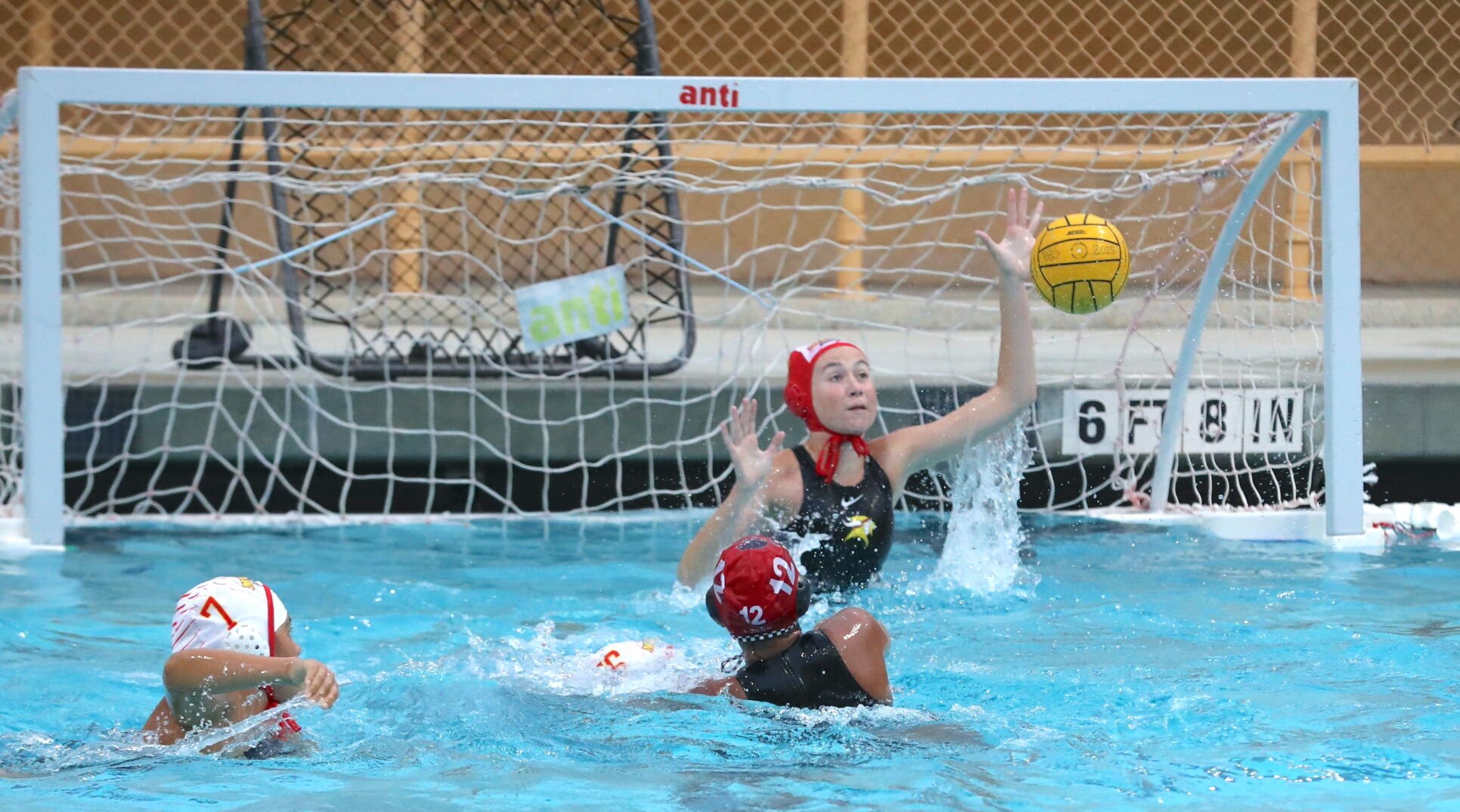 Mills polo: Katerina Tilis