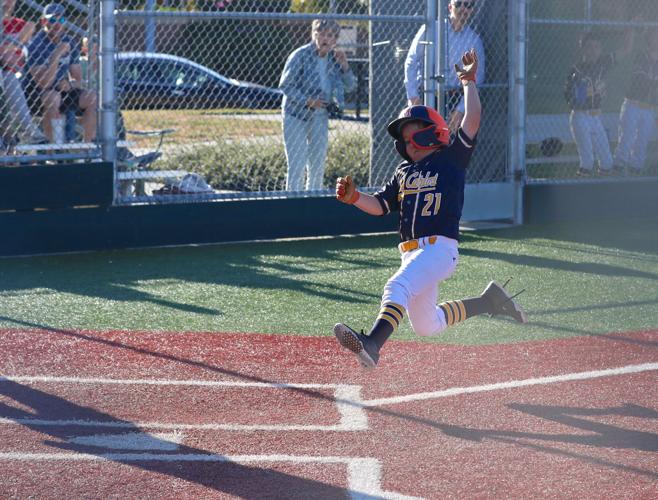 San Carlos LL: Tony Davis