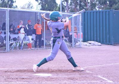 Capuchino softball Avery Motroni