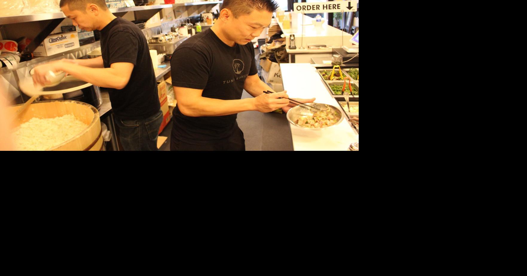 Burlingame eatery Tuna Kahuna wins national Yelp customer satisfaction