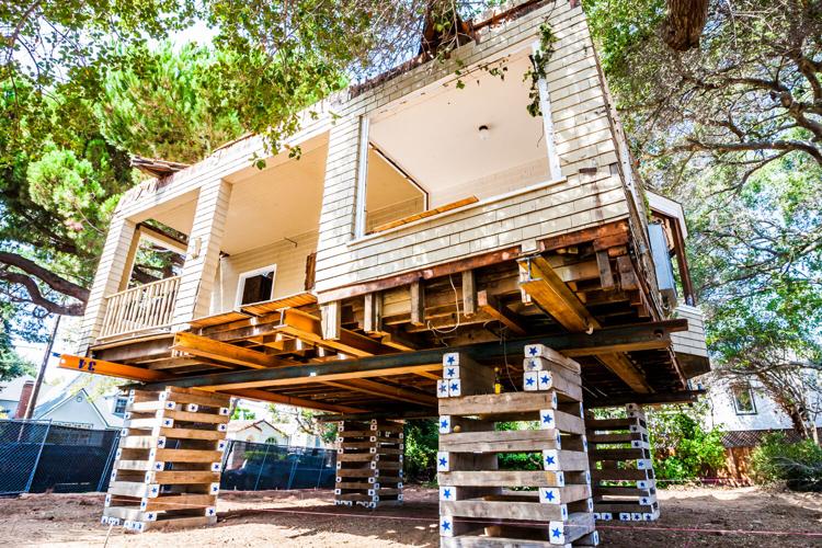 Burlingame House Move 7.jpg