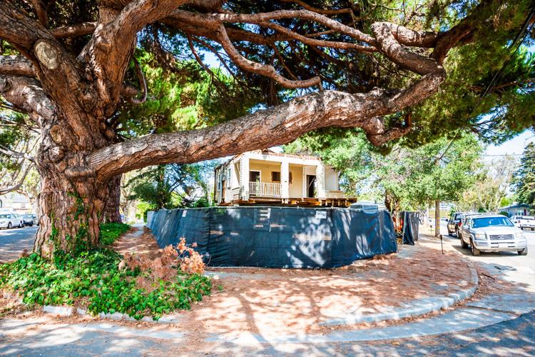 Burlingame House Move 8.jpg