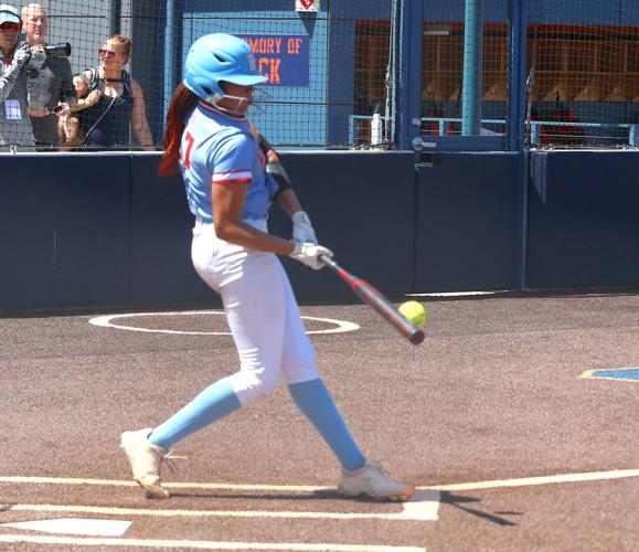 Hillsdale softball: Lola Jones