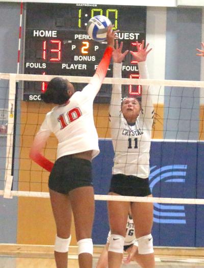 Crystal volleyball: Hannah Meier