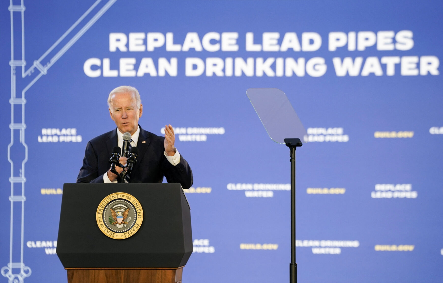 Biden Touts Economy Infrastructure May Offer 2024 Preview National