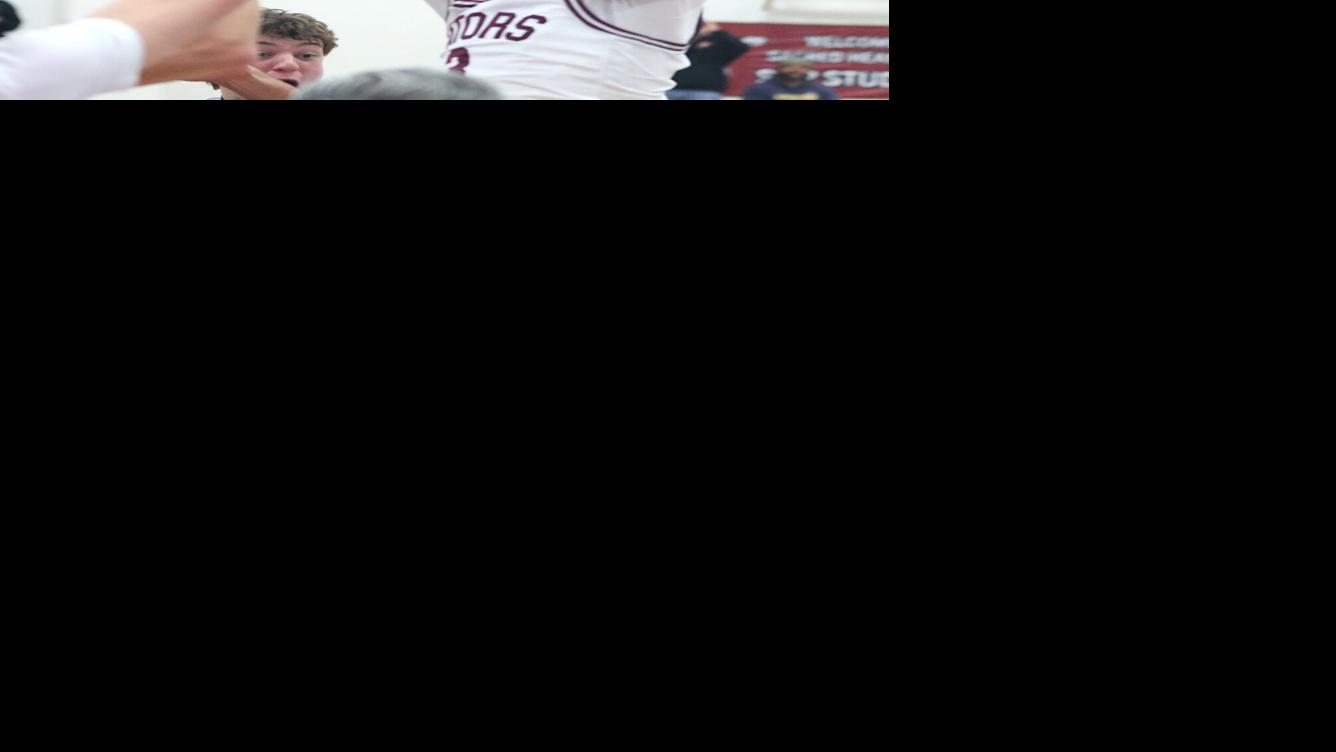 Sacred Heart Prep boys' basketball team stuns Half Moon Bay with fourth-quarter comeback to claim CIF Northern California Division IV championship