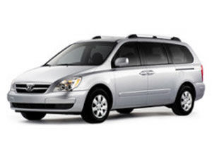 Hyundai's Entourage minivan has thoughtful touches