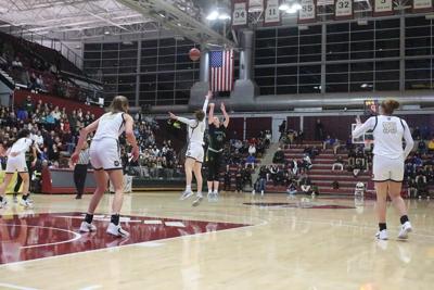Pinewood basketball