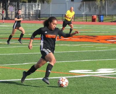Woodside soccer: Acua Acosta