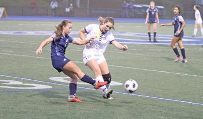 Carlmont girls' soccer 2