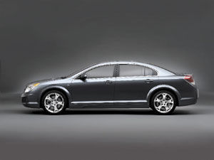 Saturn Aura has power, handsome looks