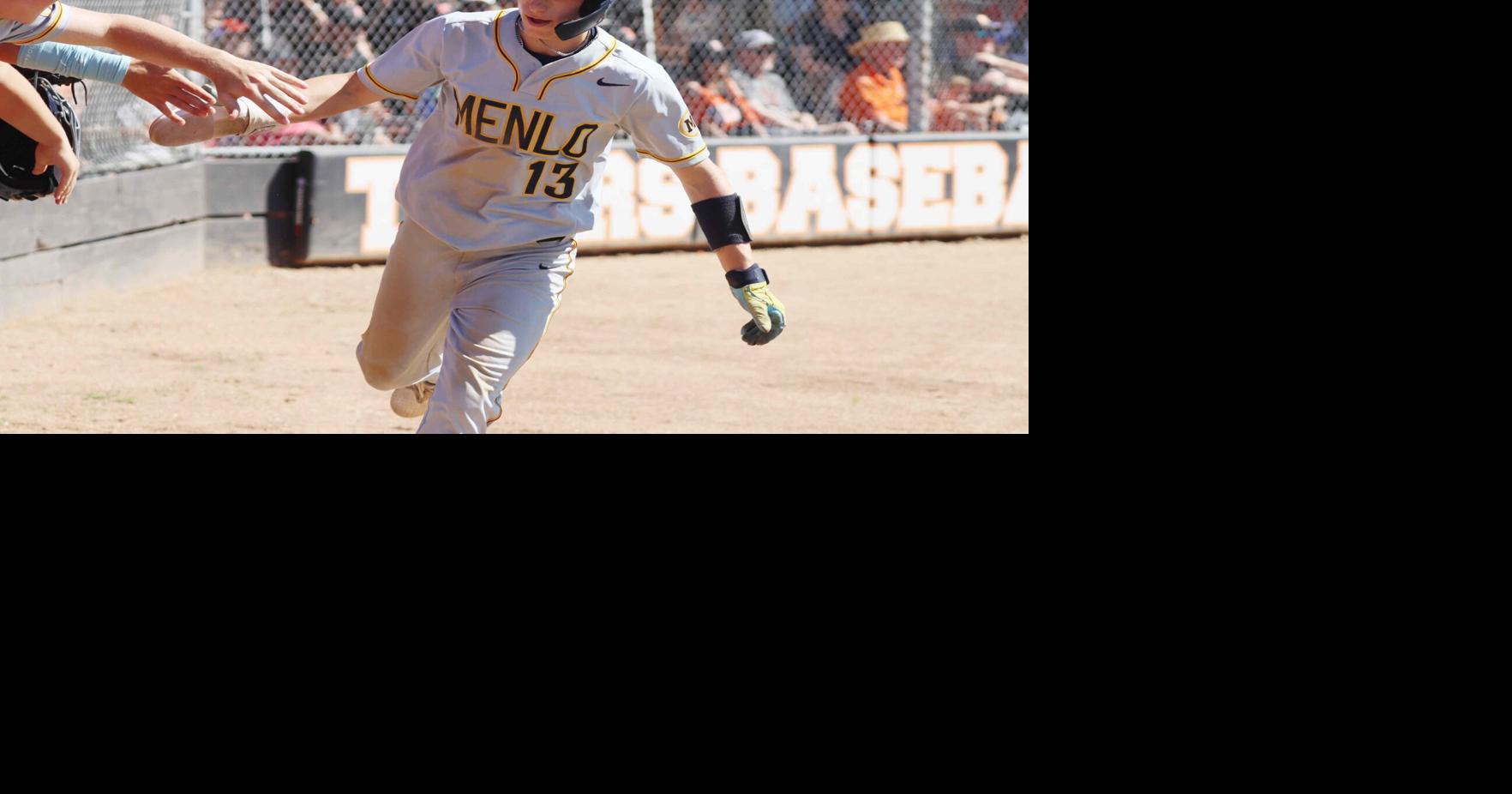 Menlo baseball Zach Roeder