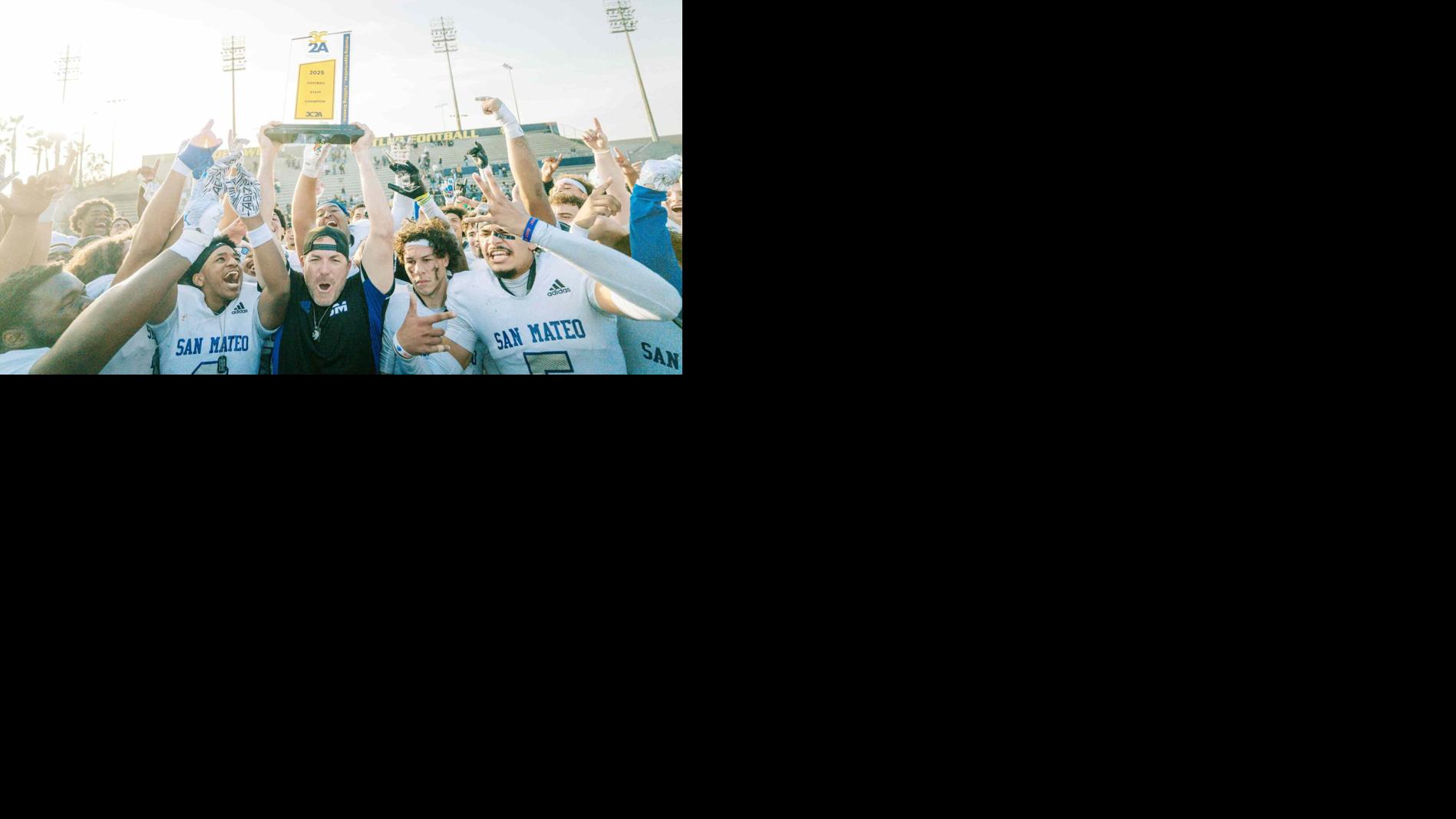 ’Dog dynasty: CSM back-to-back state champs