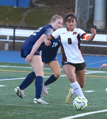 San Mateo soccer: Akshita Bisht