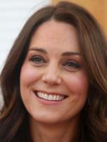 Prince charming: Kate gives birth to boy, home by suppertime