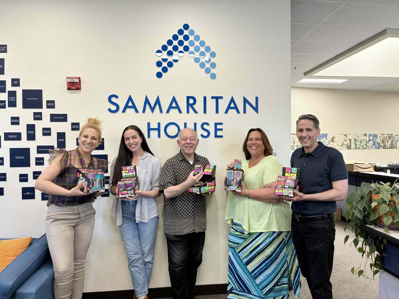 Samaritan House & Nuts For Candy & Toys | Community | smdailyjournal.com