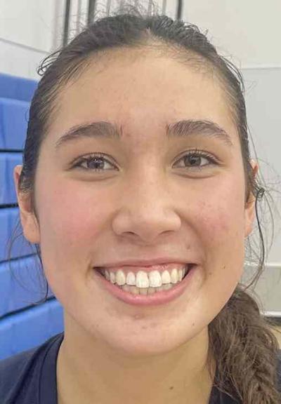 Carlmont volleyball Alyssa Ison