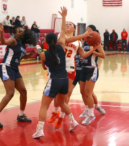 Mills hoops: Layla Wong