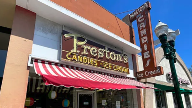 Burlingame ice cream parlor Preston’s seeks community support to restore iconic neon sign