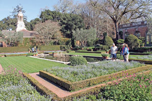 Filoli tweaks volunteer agreement: Agency provides opt-out for liability clause after controversy