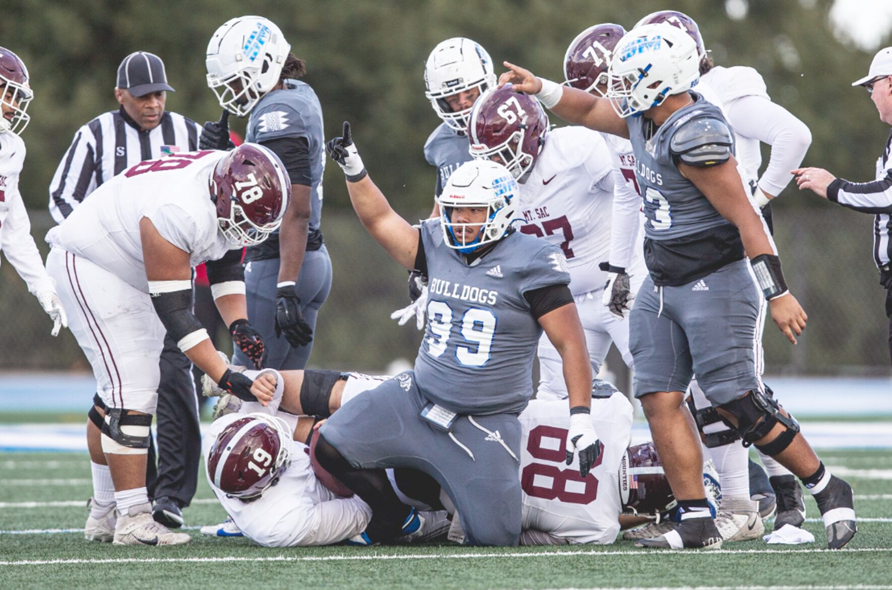 State champs: CSM Bulldogs leave no doubt in 43-11 win over Mt. SAC ...