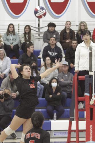 San Mateo volleyball: Kumziemko