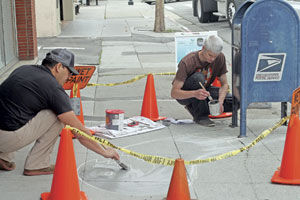 Art in the shadows: San Carlos artist enlivens Redwood City with serendipitous paintwork