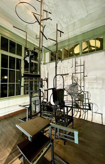 Oracle4_Ghidni.jpegThe art kiosk in downtown Redwood City