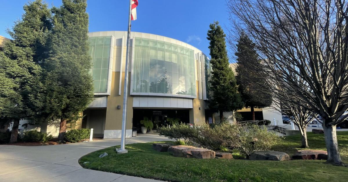 Belmont approves business license tax ballot measure Belmont approves business license tax ballot measure