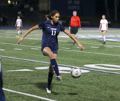 Carlmont soccer: Eva Awoyinka