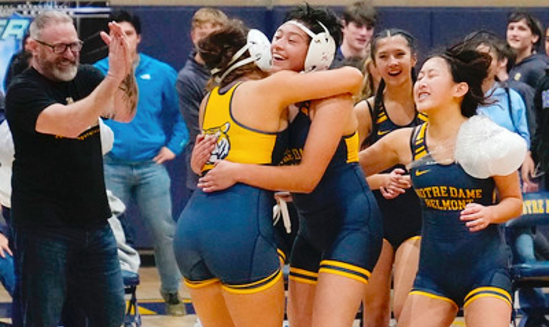 Notre Dame-Belmont right at home in new wrestling programs first dual meet  | Local | smdailyjournal.com