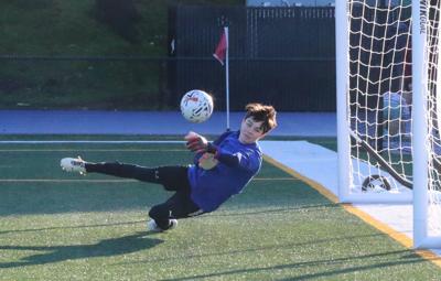 Carlmont soccer: Jamie Elliott