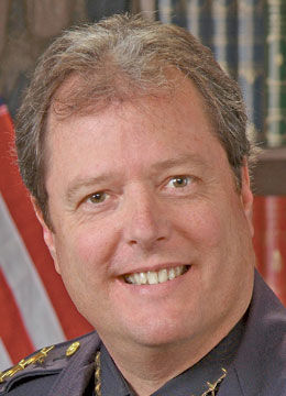 Sheriff won’t seek re-election: Greg Munks to serve until 2018 when term expires; Undersheriff Carlos Bolanos to run for position