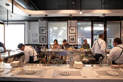 DonatoEnoteca_BarinAction_Nadia_Andreini.jpg