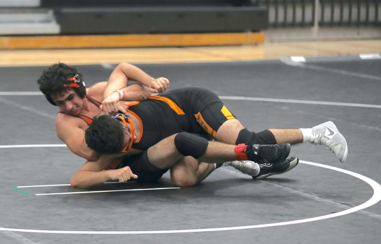 San Mateo wrestling: Pouya Awvari