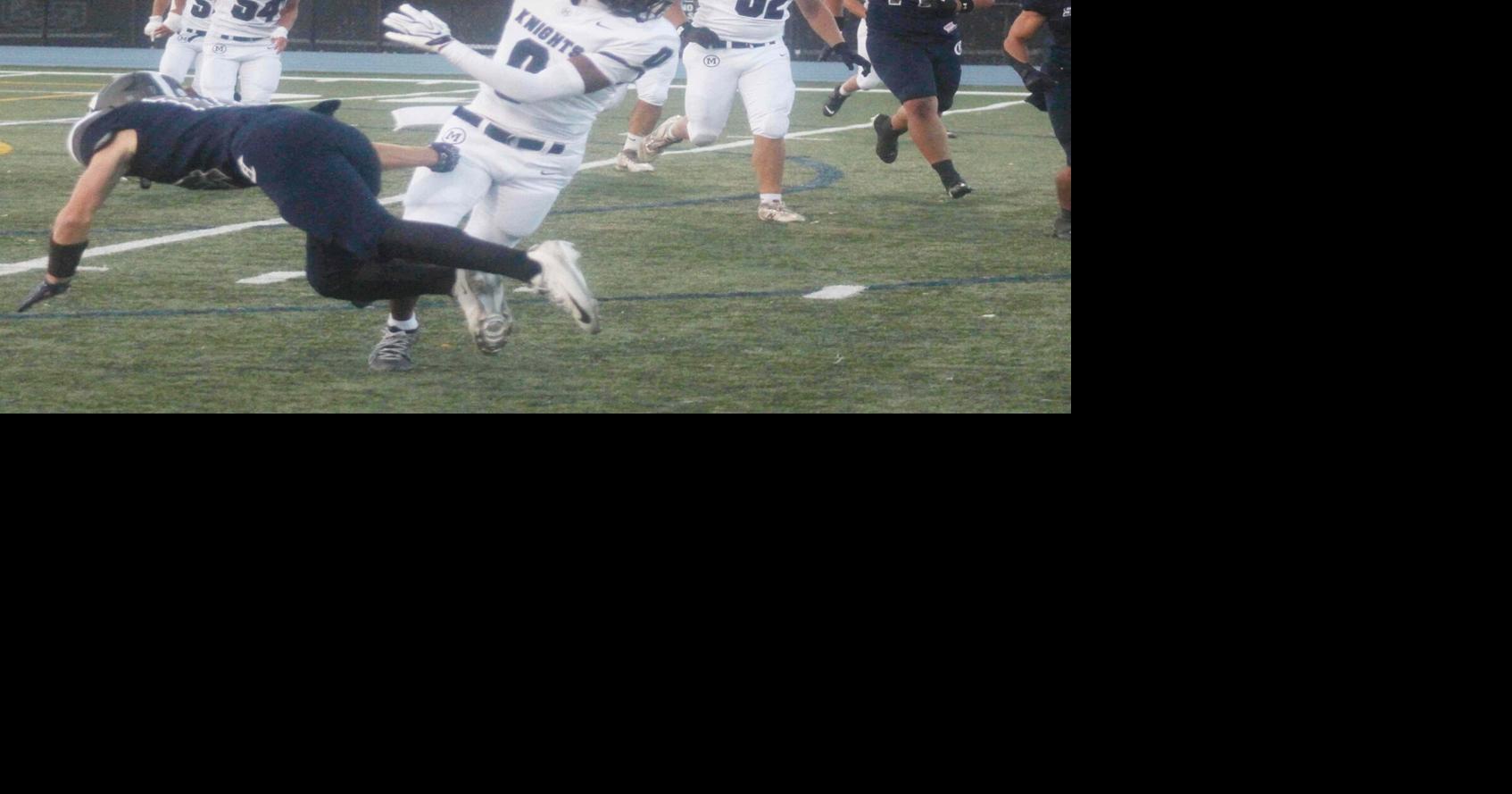 Menlo football Jayar Davis