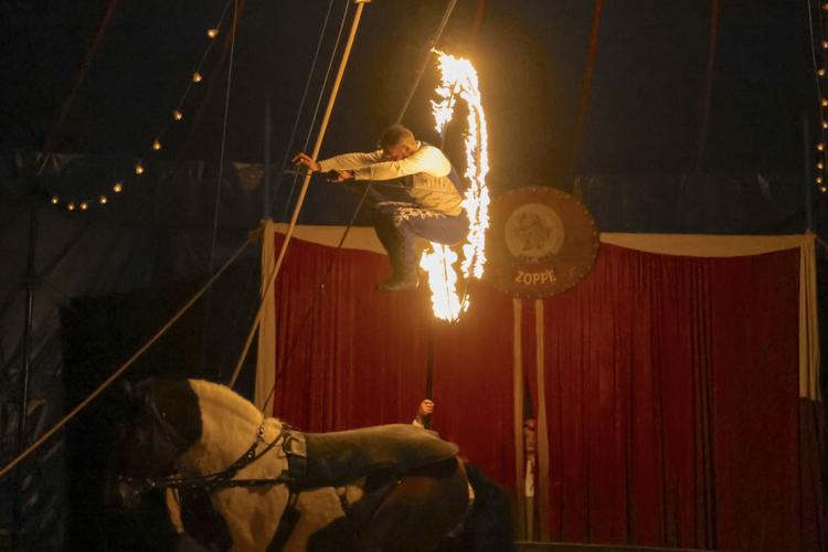 Zoppé_Hernandez-1 copy.jpeg