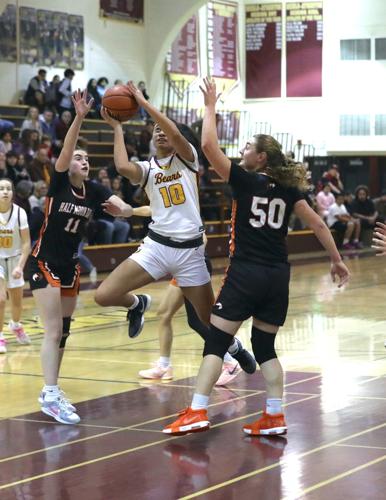 MA hoops: Lita Fakapelea