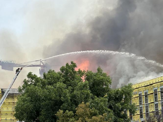 Fire on Middlefield Road in Redwood City