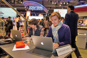 Hackathon heads to Redwood City: Free event focused on building mobile apps for multiple devices