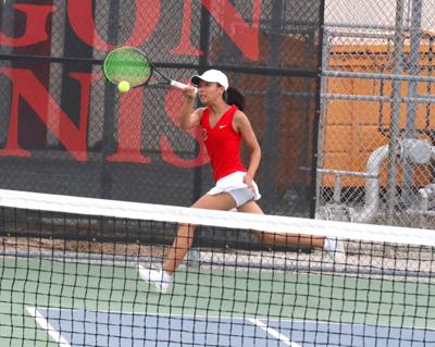 Burlingame tennis: Evelyn Du