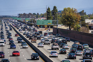 101 carpool lane funds sought: Metropolitan Transportation Commission seeks federal dollars to ease congestion on main highway
