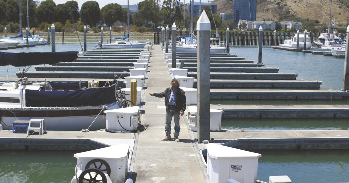 Live-aboards move marinas in South San Francisco | Local News