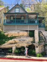 Susan's Travels, Tours + Trips
