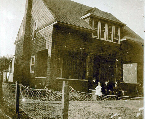 Murphy home early 1900 at 1206 Burl. Ave copy.jpg