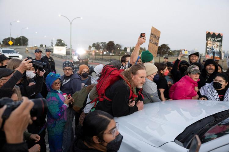 USA-TRUMP/MILITARY-SAN FRANCISCO