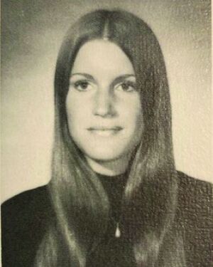 Lynn Marie Van Etten (Dryden) Photo 1