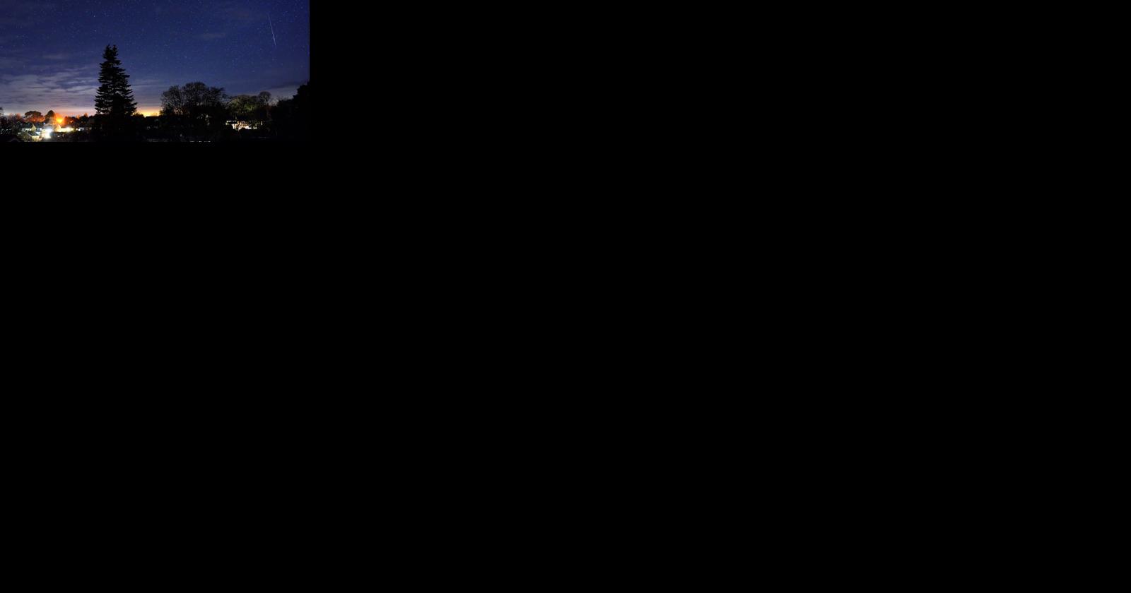 Look Up | Arts & Entertainment | smdailyjournal.com - Vimarsana News