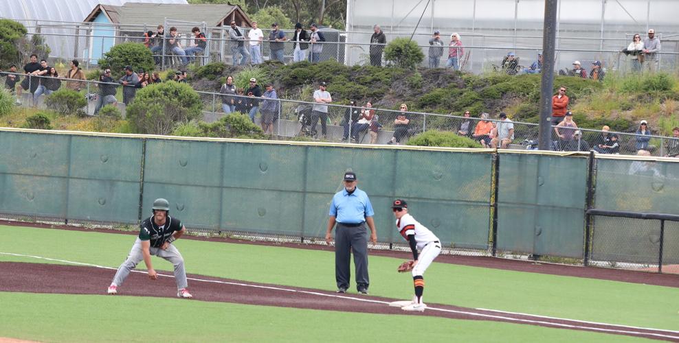 Half Moon Bay fans